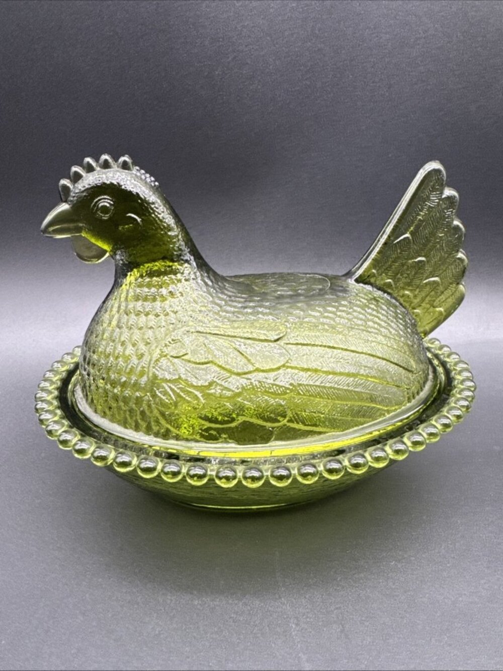 VTG Indiana Glass Avocado Olive Green Hen Nest 7" Stippled Base EUC Candy Dish